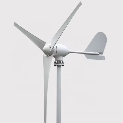 Turbine eoliche sistemi avanzati di energia ibrida eolica e solare per la produzione di energia domestica