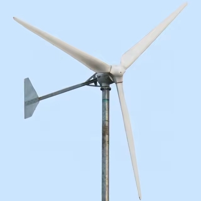 Sistema di energia eolica solare ibrida da 10 kW con inverter a bassa frequenza di onde sinusoide pure
