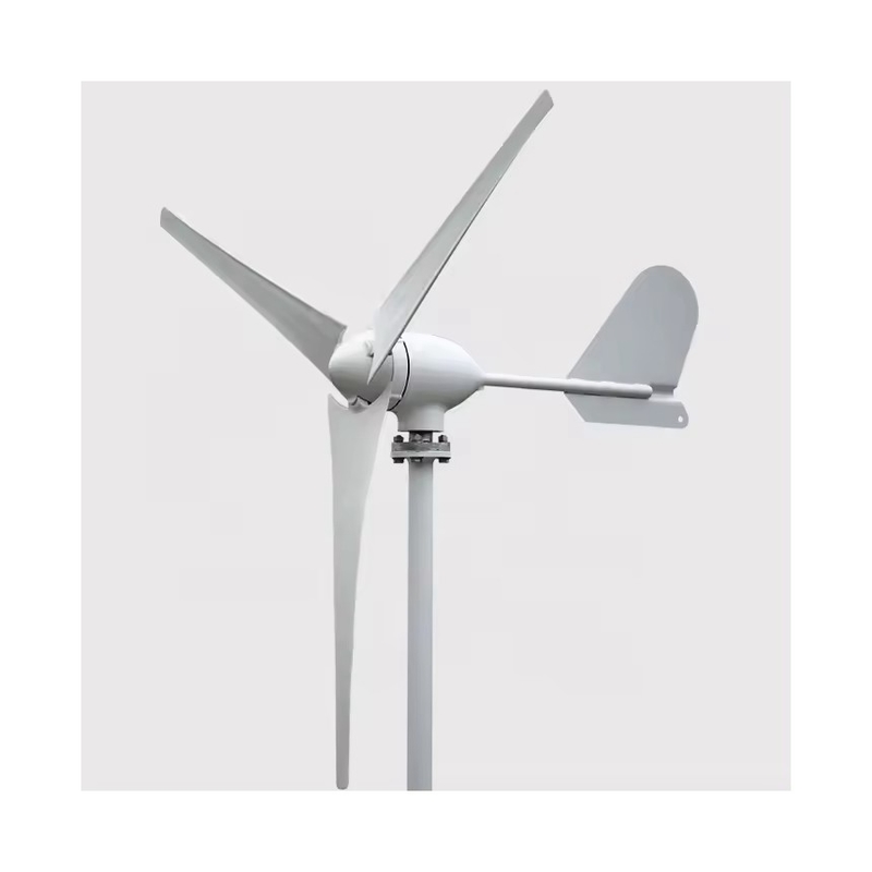 Sistema di generazione ibrida di energia eolica da 10 kW con tensione di uscita 230VAC/380VAC